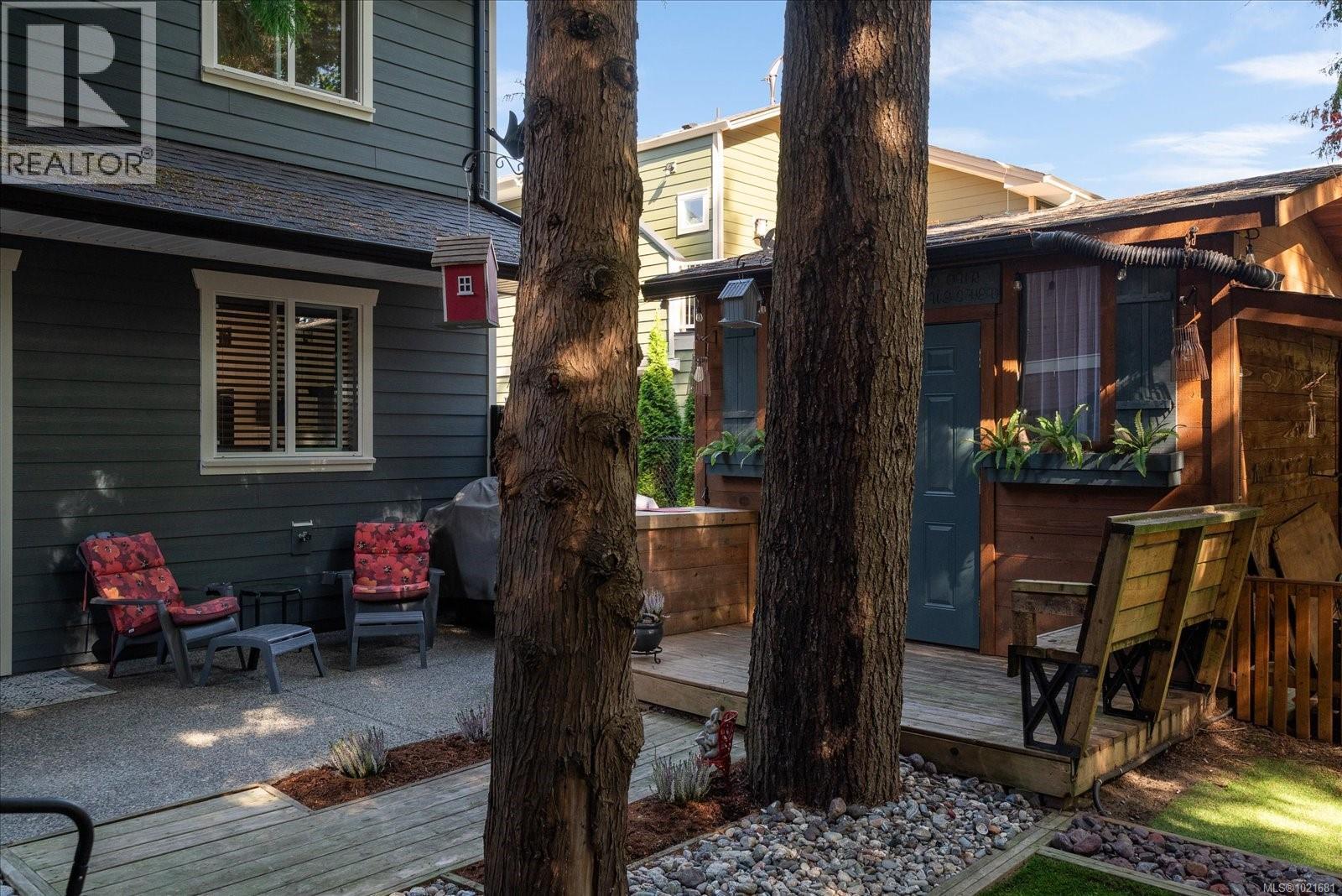 9048 Driftwood Dr, Chemainus, BC - Outdoor With Deck Patio Veranda