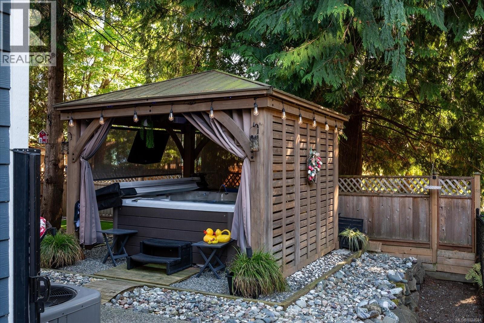 9048 Driftwood Dr, Chemainus, BC - Outdoor