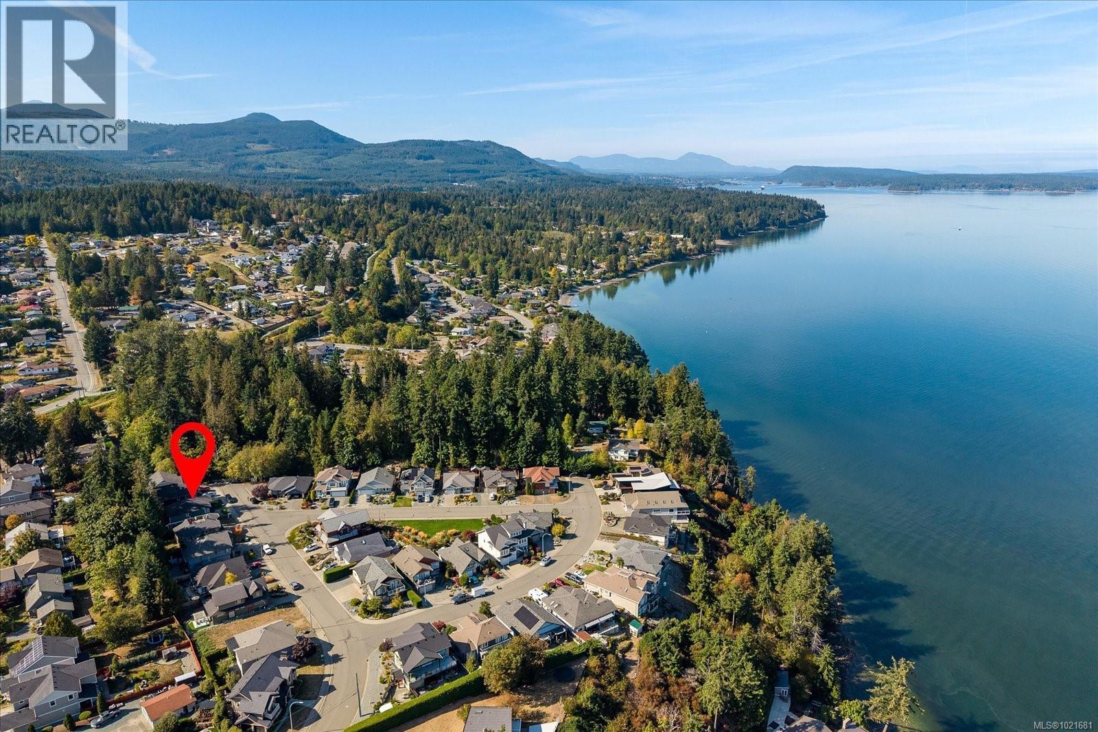 9048 Driftwood Dr, Chemainus, BC - Outdoor With Body Of Water With View