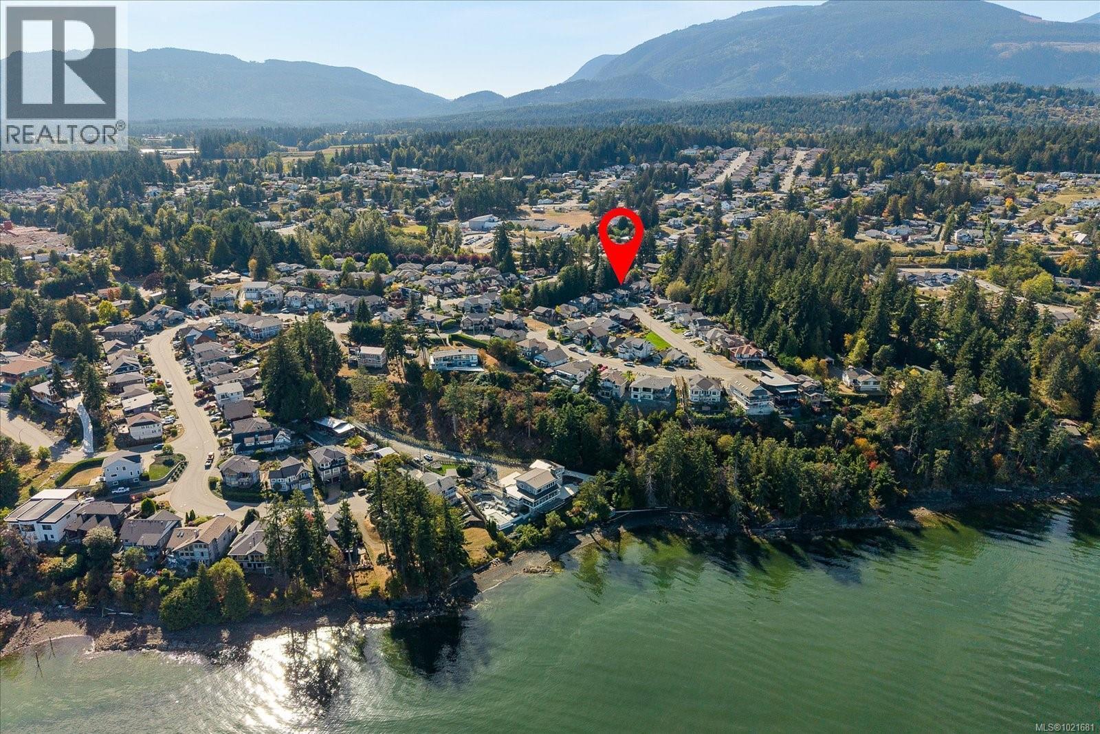 9048 Driftwood Dr, Chemainus, BC - Outdoor With Body Of Water With View