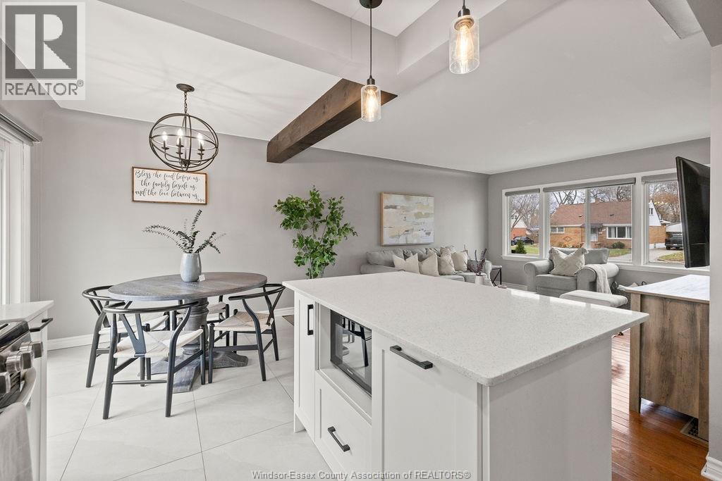 3095 Academy Drive, Windsor, ON - Indoor