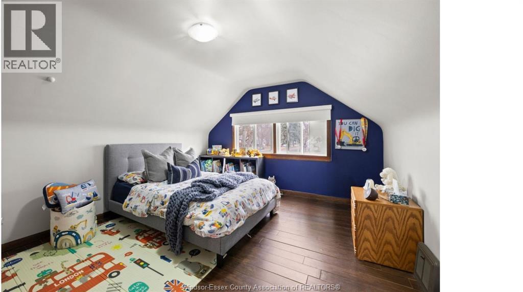 3095 Academy Drive, Windsor, ON - Indoor Photo Showing Bedroom