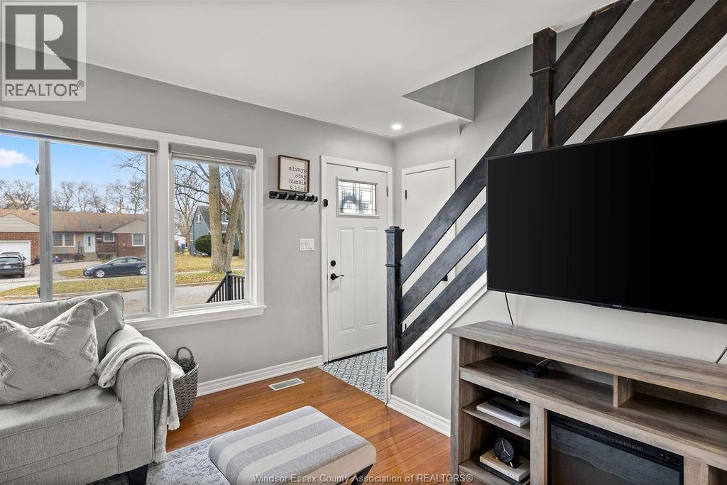 3095 Academy Drive, Windsor, ON - Indoor