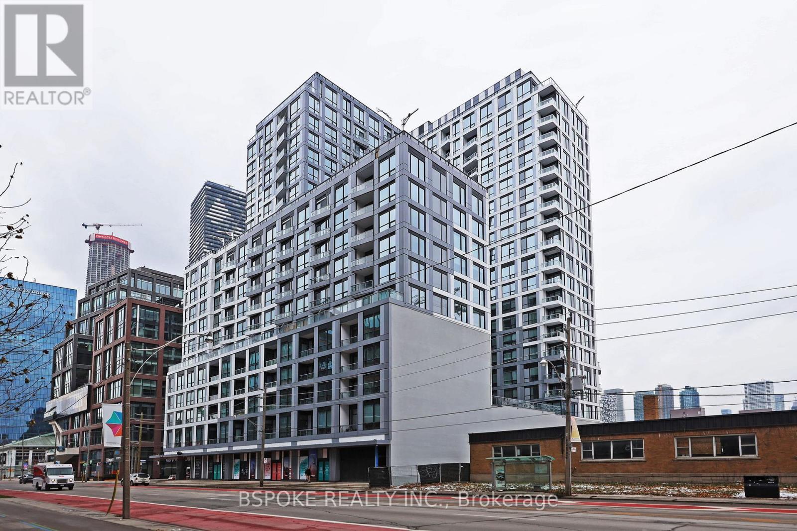 927 - 15 Richardson Street, Toronto, ON - Outdoor With Facade