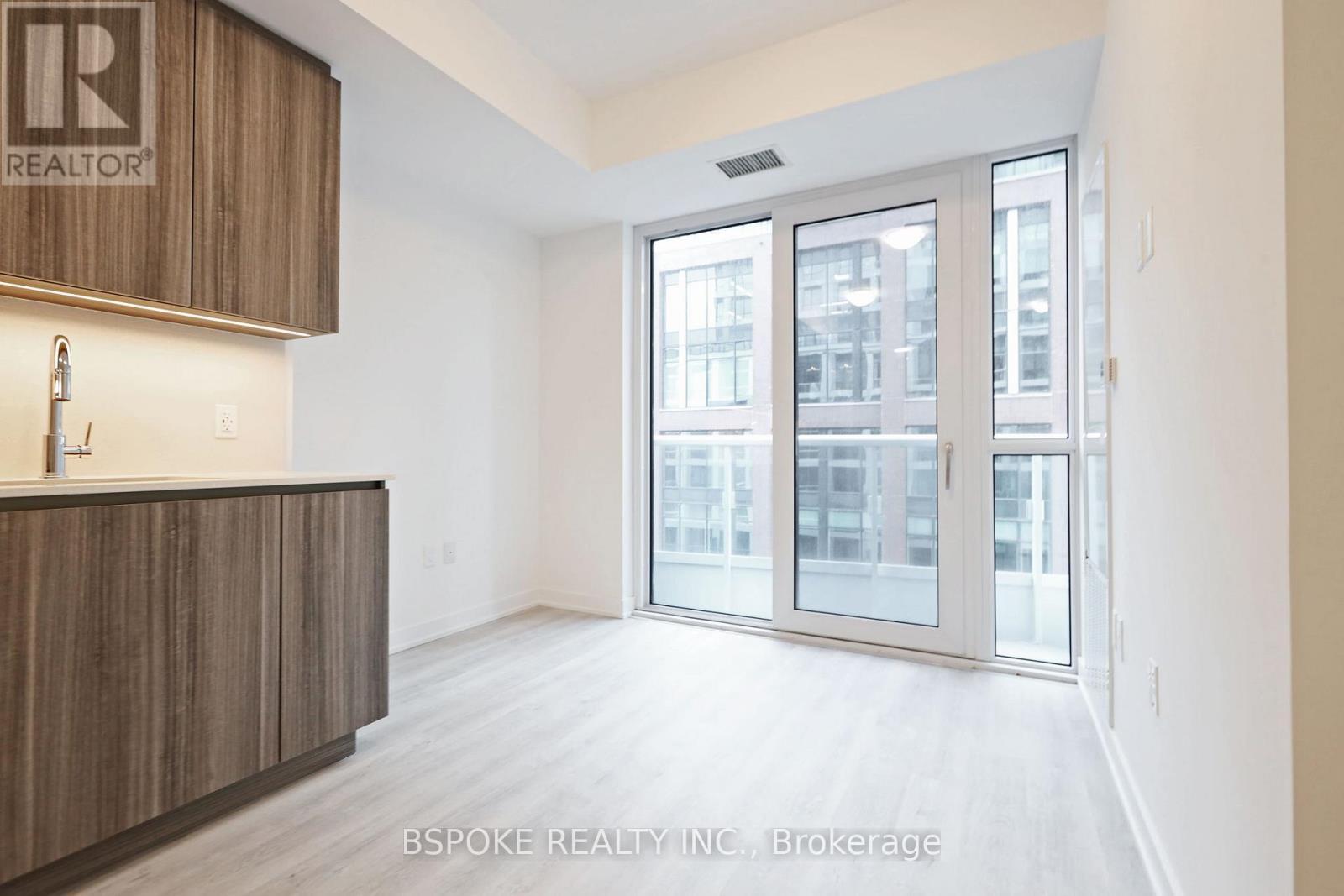 927 - 15 Richardson Street, Toronto, ON - Indoor Photo Showing Other Room