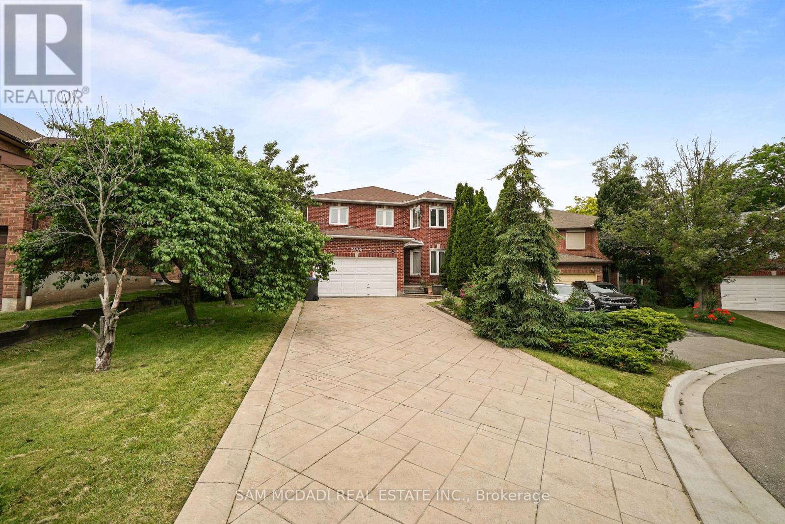 2005 Lady Di Court, Mississauga, ON - Outdoor