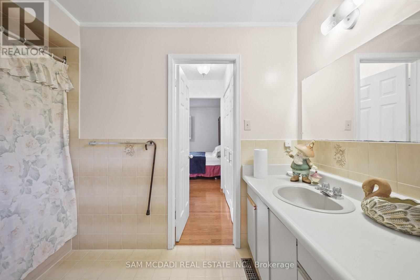 2005 Lady Di Court, Mississauga, ON - Indoor Photo Showing Bathroom