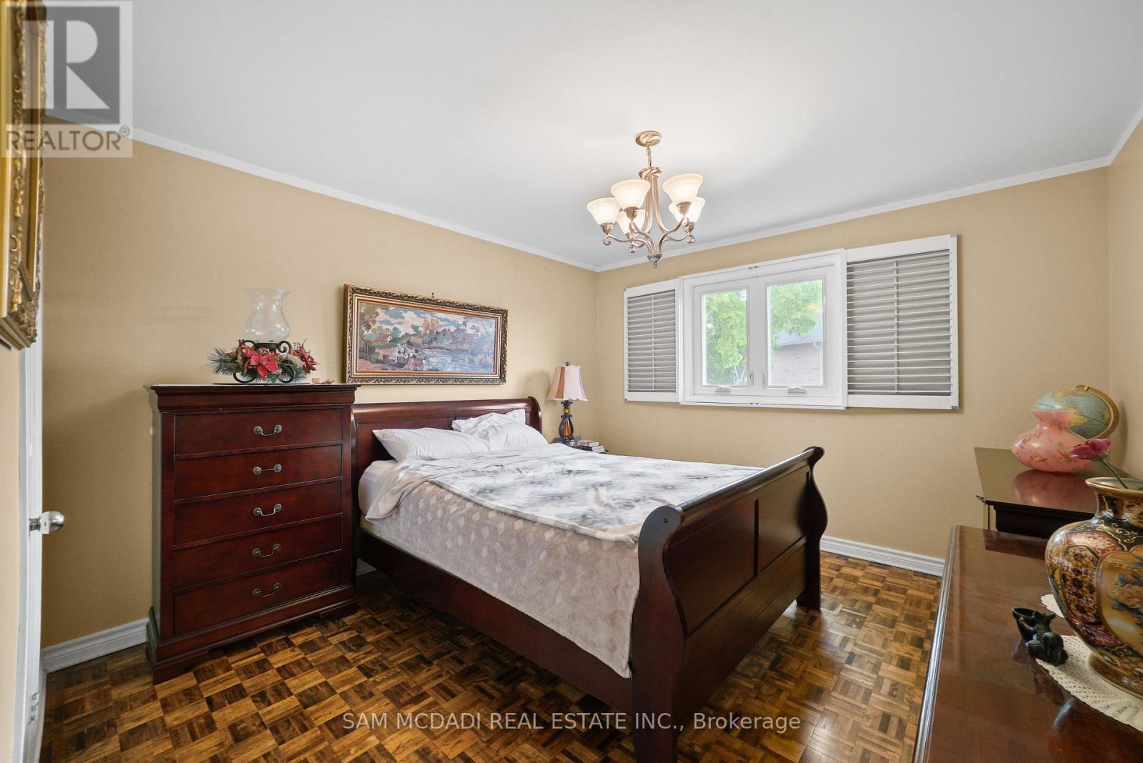 2005 Lady Di Court, Mississauga, ON - Indoor Photo Showing Bedroom