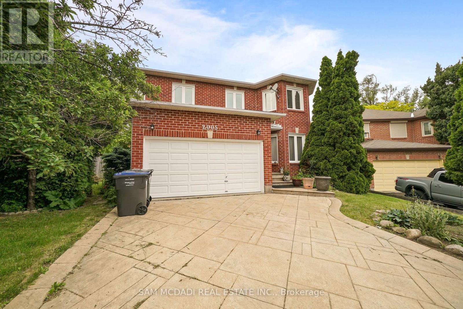 2005 Lady Di Court, Mississauga, ON - Outdoor