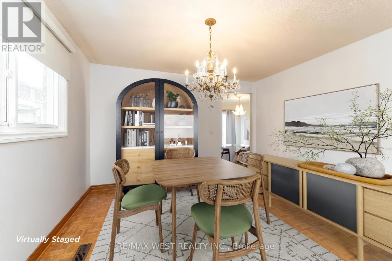 8 Hearne Avenue, Toronto, ON - Indoor Photo Showing Dining Room
