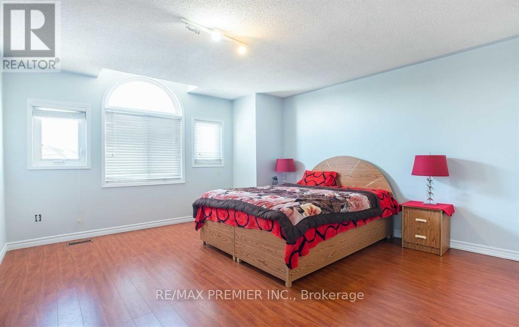 67 Sal Circle, Brampton, ON - Indoor Photo Showing Bedroom