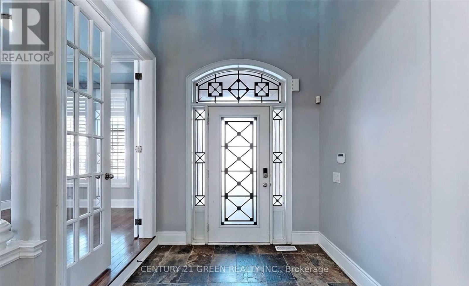 8 Pasadena Avenue, Brampton, ON - Indoor Photo Showing Other Room