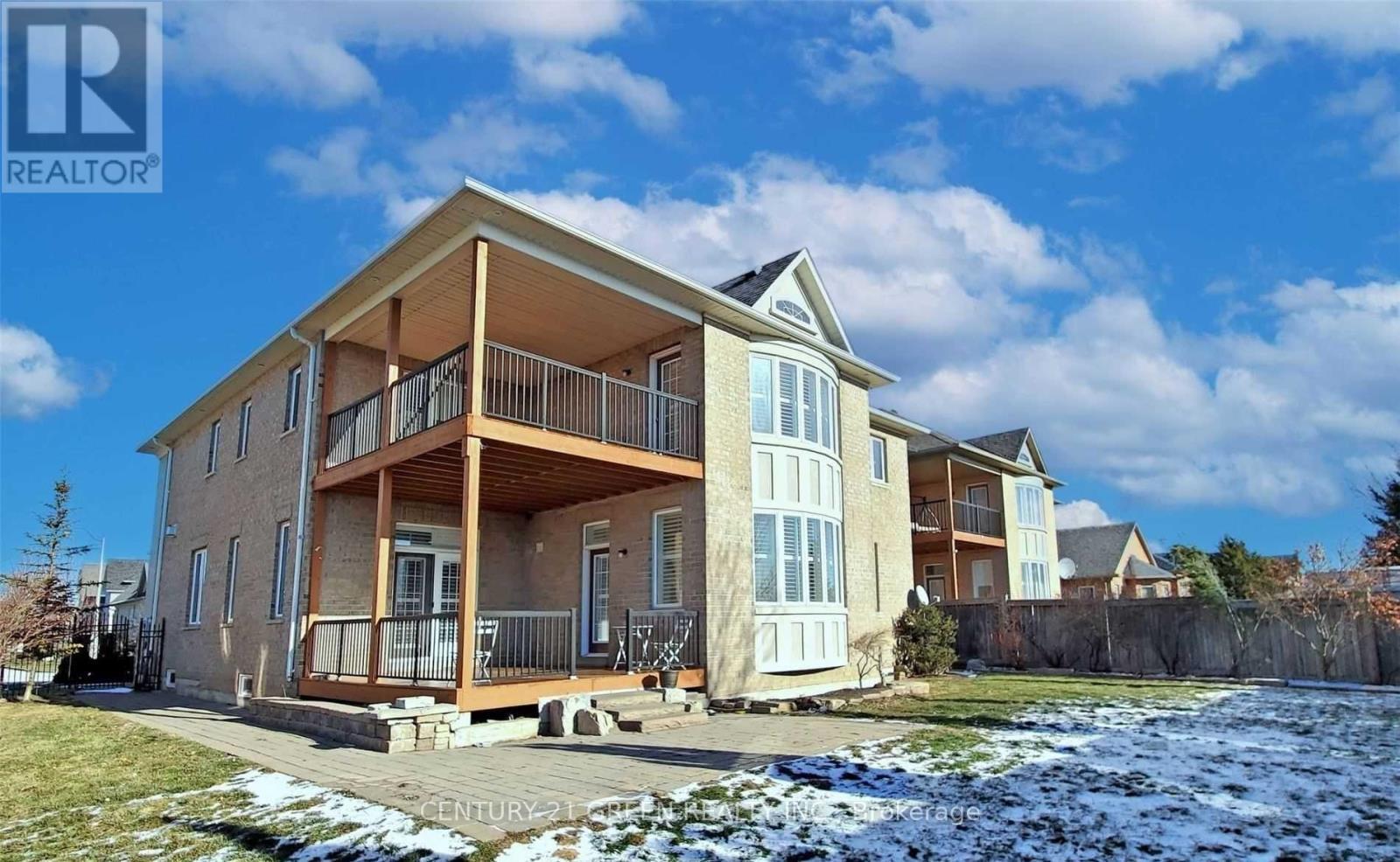 8 Pasadena Avenue, Brampton, ON - Outdoor