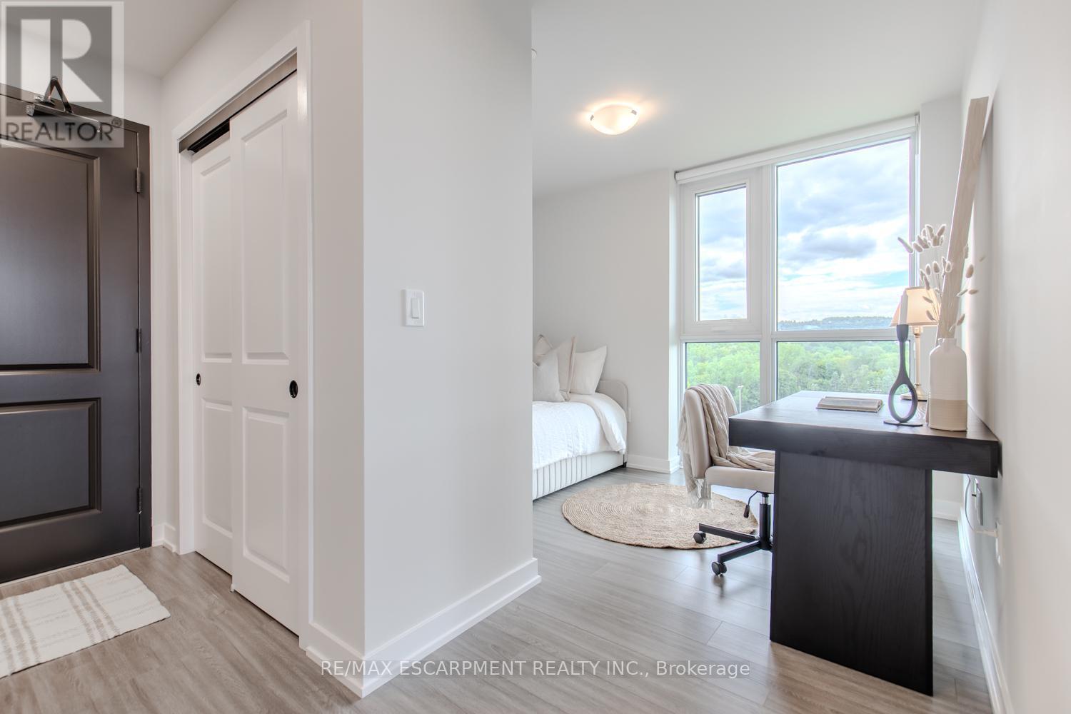 1311 - 870 Queenston Road, Hamilton, ON - Indoor