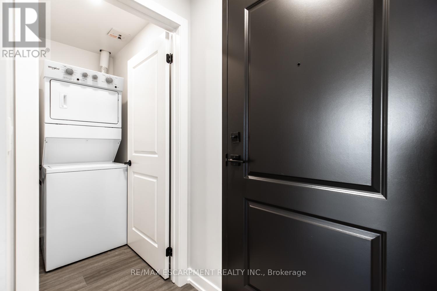 1311 - 870 Queenston Road, Hamilton, ON - Indoor Photo Showing Laundry Room