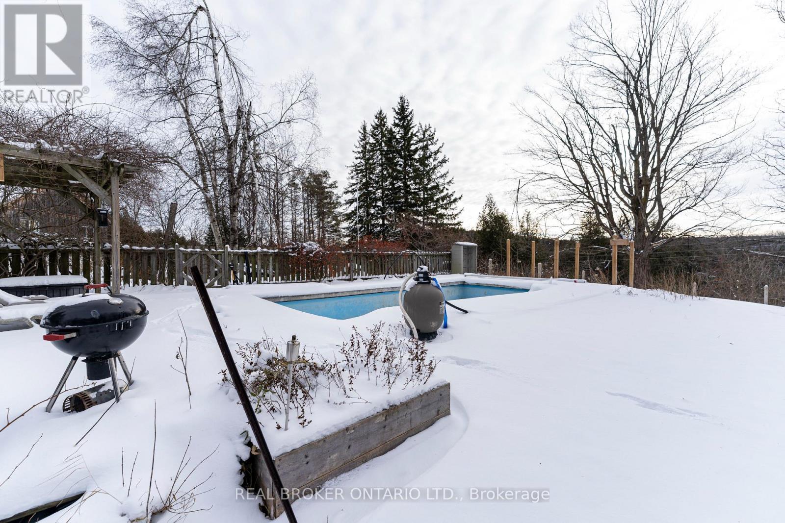 2 High Street, Melancthon, ON - Outdoor