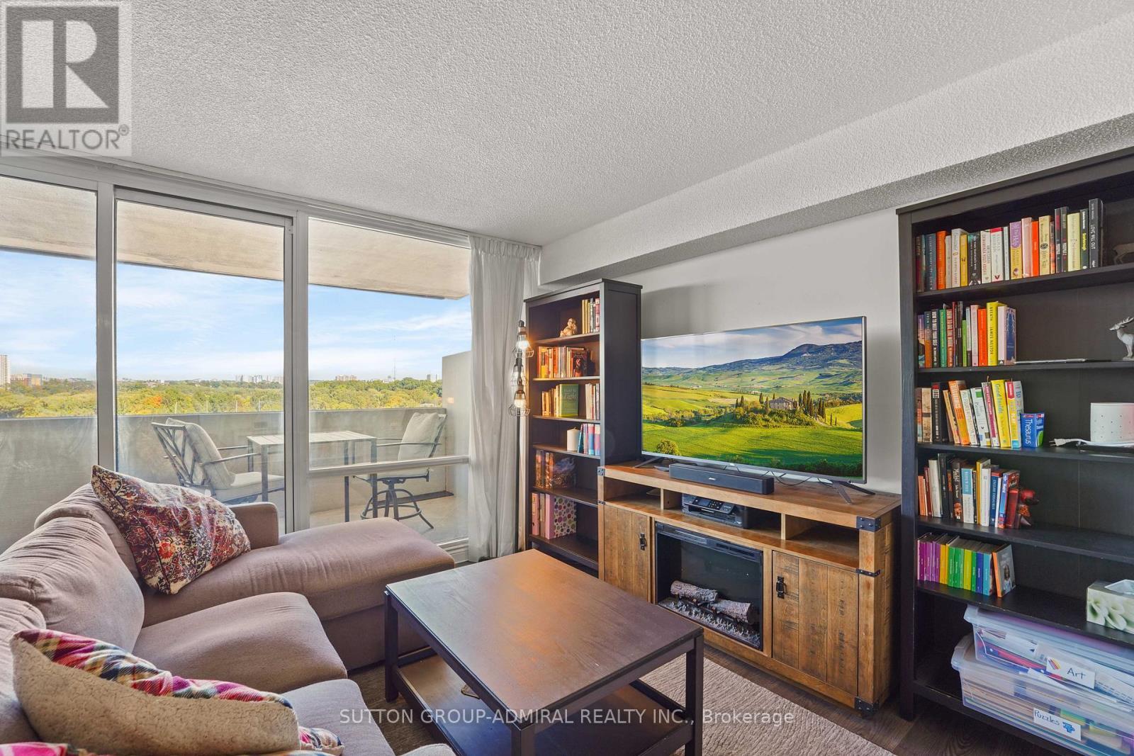 1001 - 270 Scarlett Road, Toronto, ON - Indoor Photo Showing Other Room