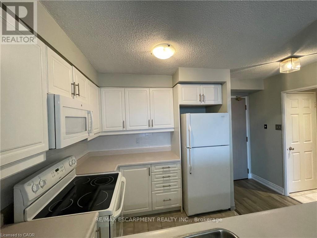 1508 - 2155 Burnhamthorpe Road W, Mississauga, ON - Indoor Photo Showing Kitchen