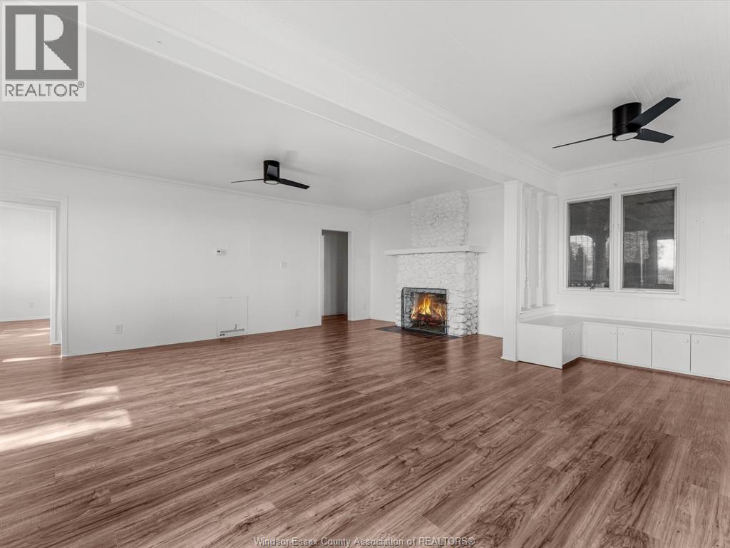 13050 Riverside Drive East, Tecumseh, ON - Indoor With Fireplace