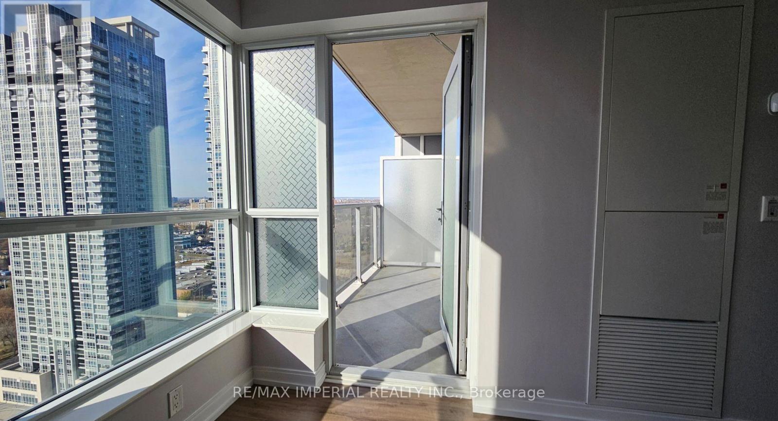 1215 - 181 Village Green Square, Toronto, ON - Indoor Photo Showing Other Room