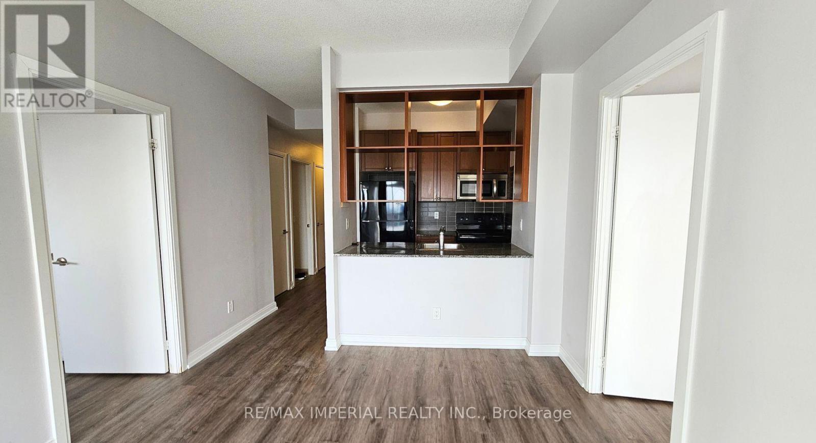 1215 - 181 Village Green Square, Toronto, ON - Indoor