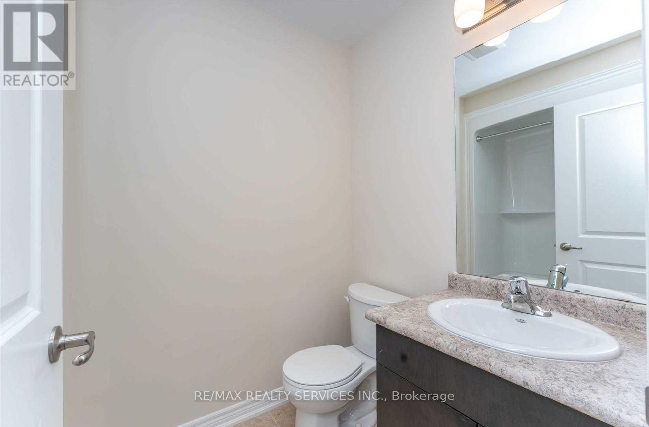 26 Sunflower Place, Welland, ON - Indoor Photo Showing Bathroom