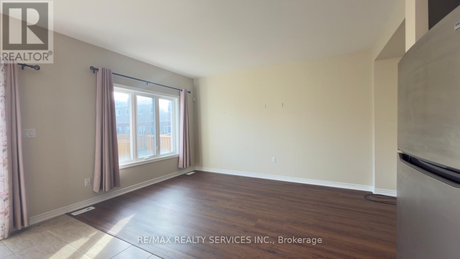 26 Sunflower Place, Welland, ON - Indoor Photo Showing Other Room