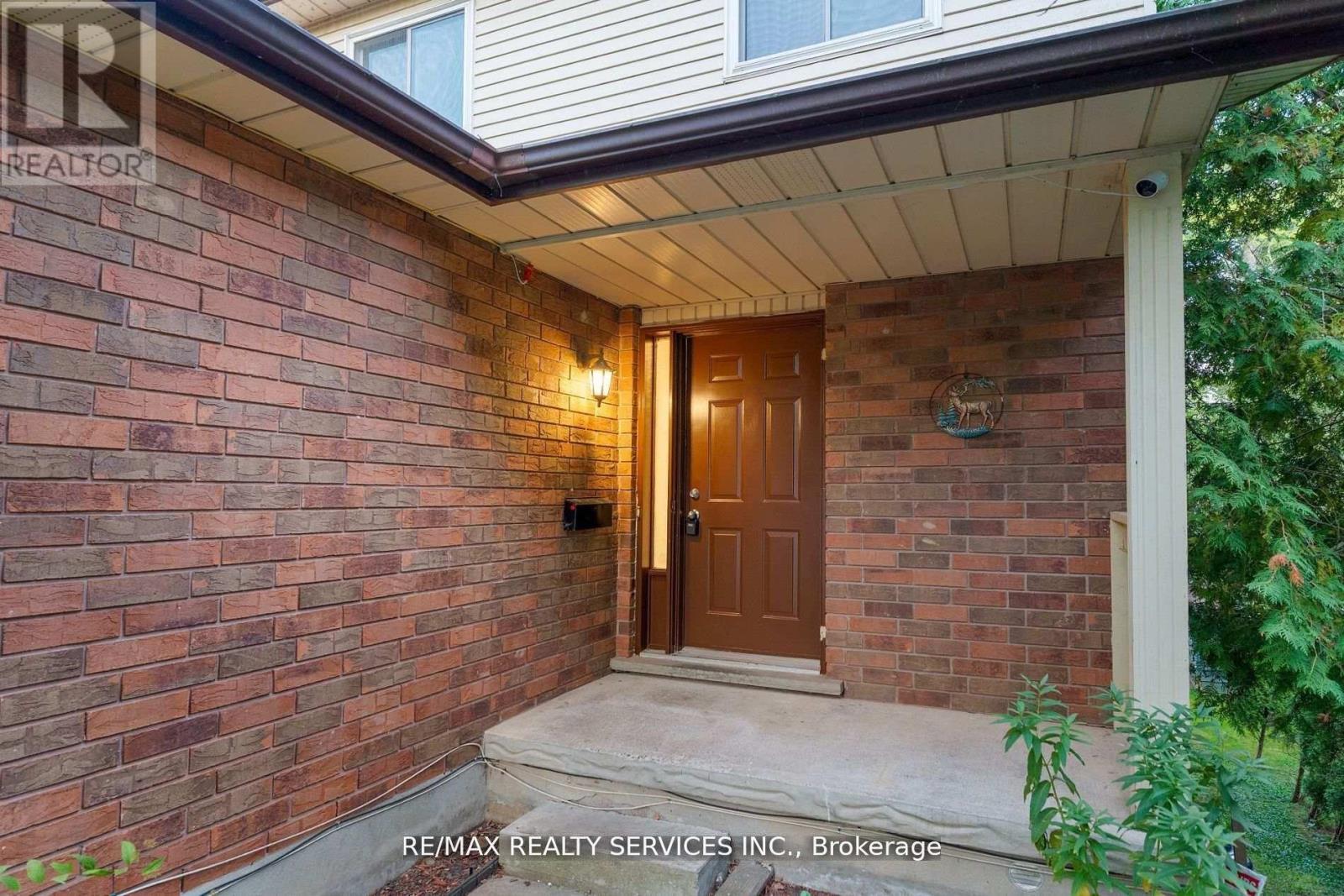 26 Woolwich Street, Kitchener, ON - Outdoor With Exterior