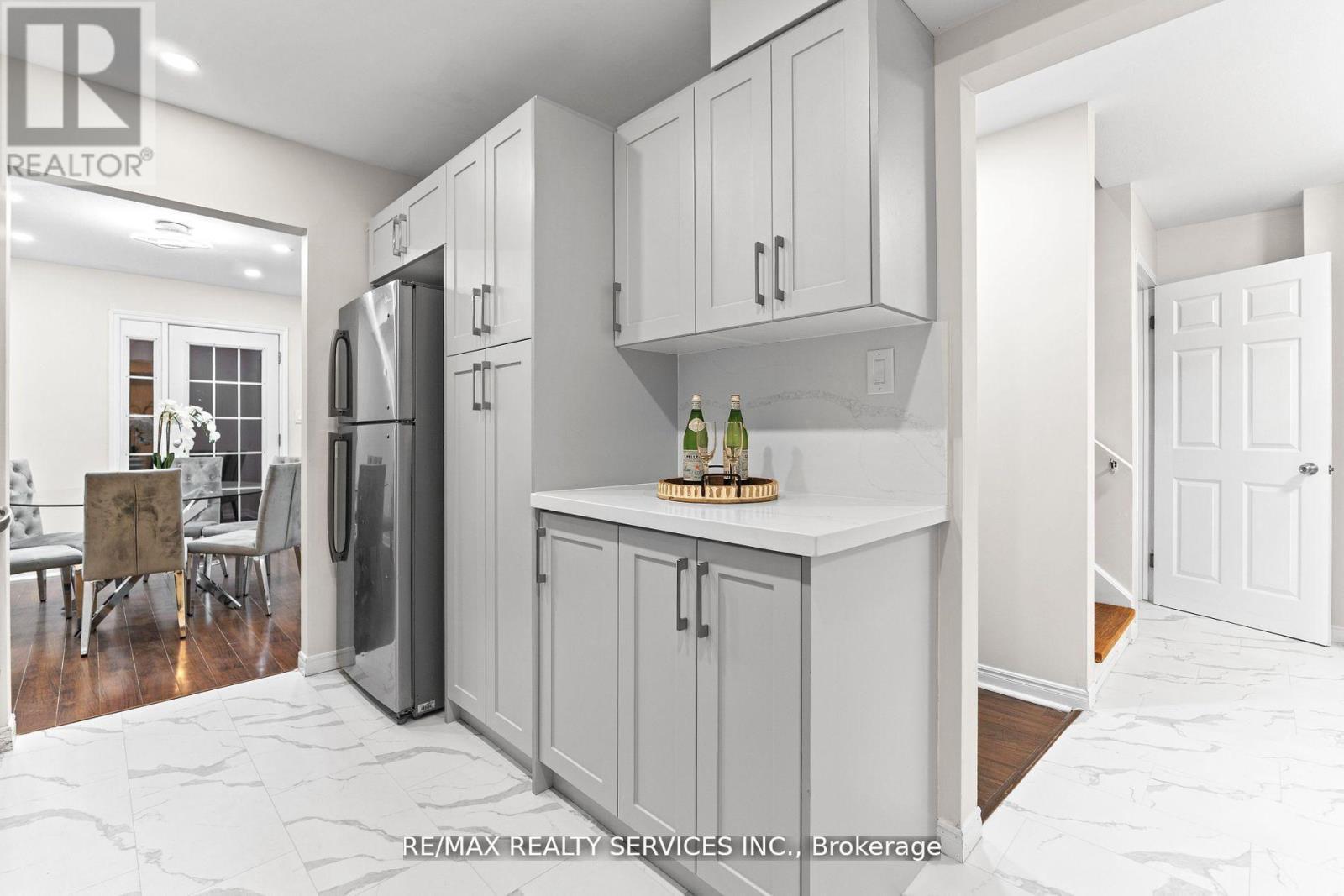 26 Woolwich Street, Kitchener, ON - Indoor