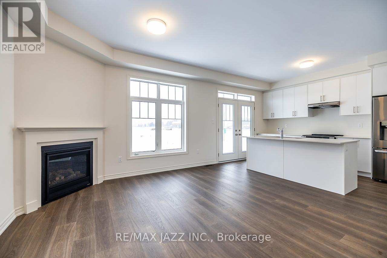 67 Debois Street, Kawartha Lakes (Lindsay), ON - Indoor With Fireplace