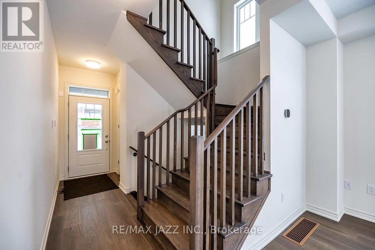 67 Debois Street, Kawartha Lakes (Lindsay), ON - Indoor Photo Showing Other Room