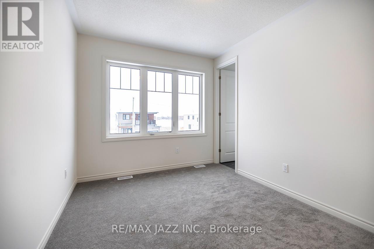 67 Debois Street, Kawartha Lakes (Lindsay), ON - Indoor Photo Showing Other Room