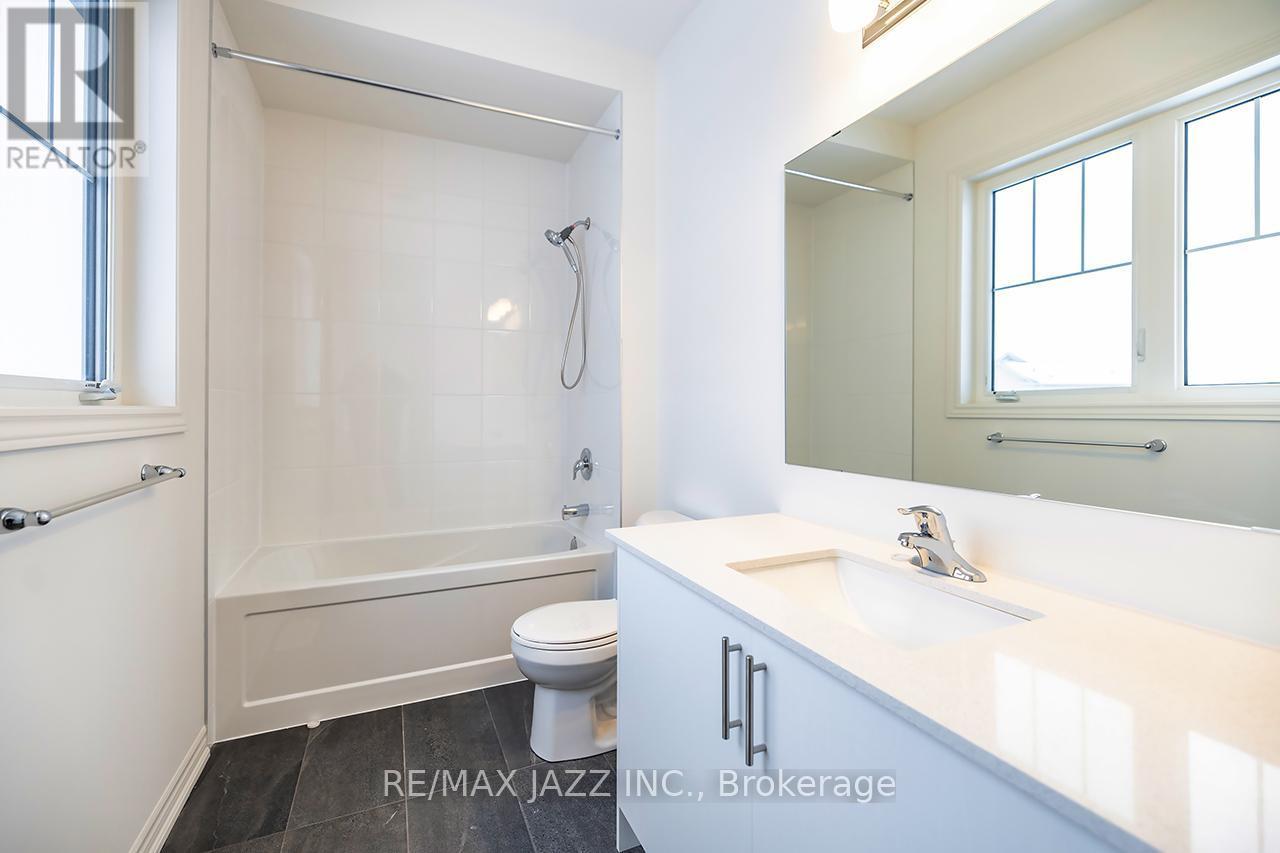 67 Debois Street, Kawartha Lakes (Lindsay), ON - Indoor Photo Showing Bathroom