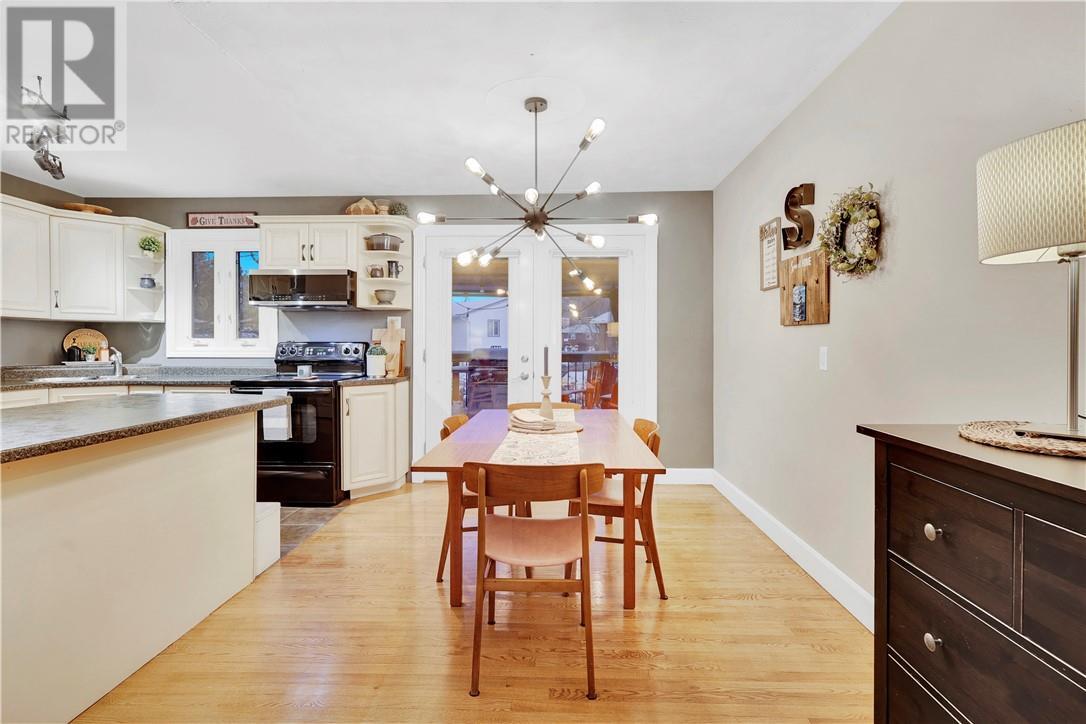 3 Wagosh, Espanola, ON - Indoor