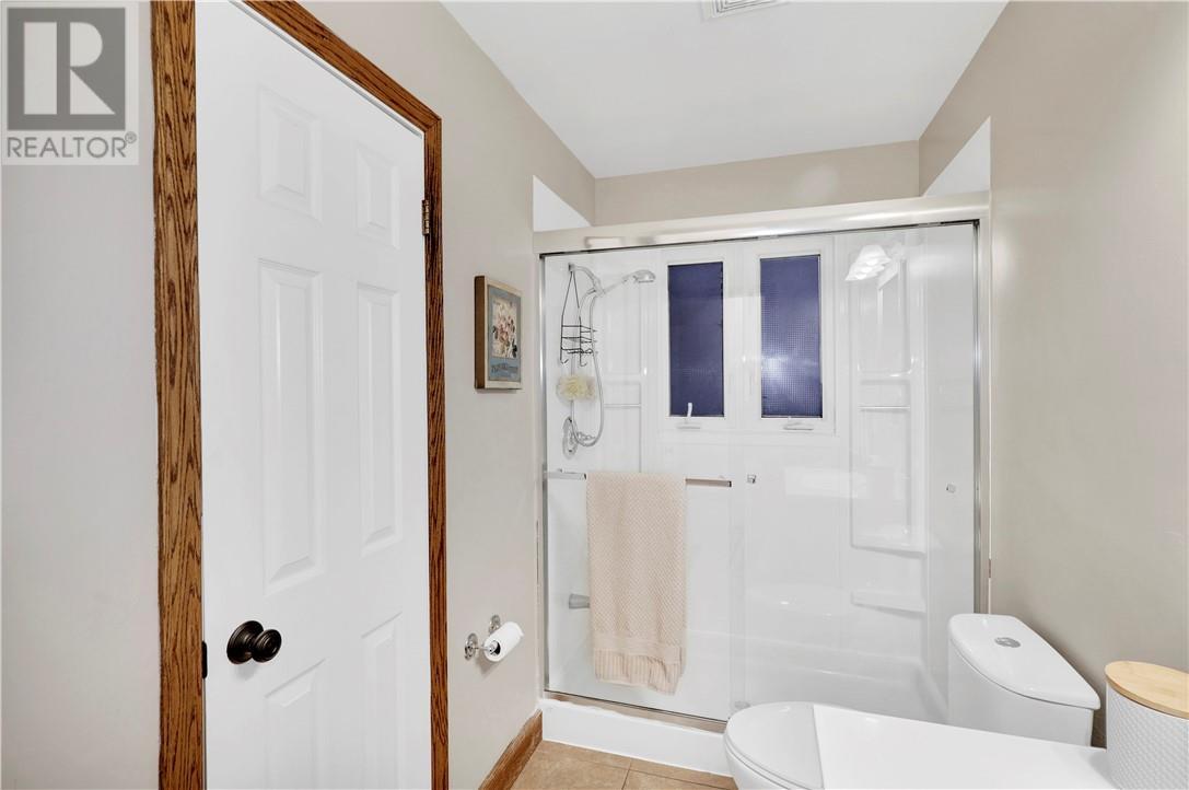 3 Wagosh, Espanola, ON - Indoor Photo Showing Bathroom