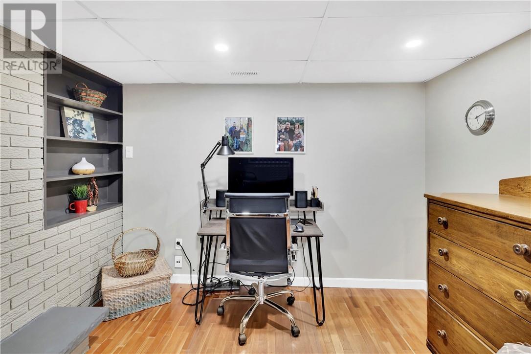 3 Wagosh, Espanola, ON - Indoor