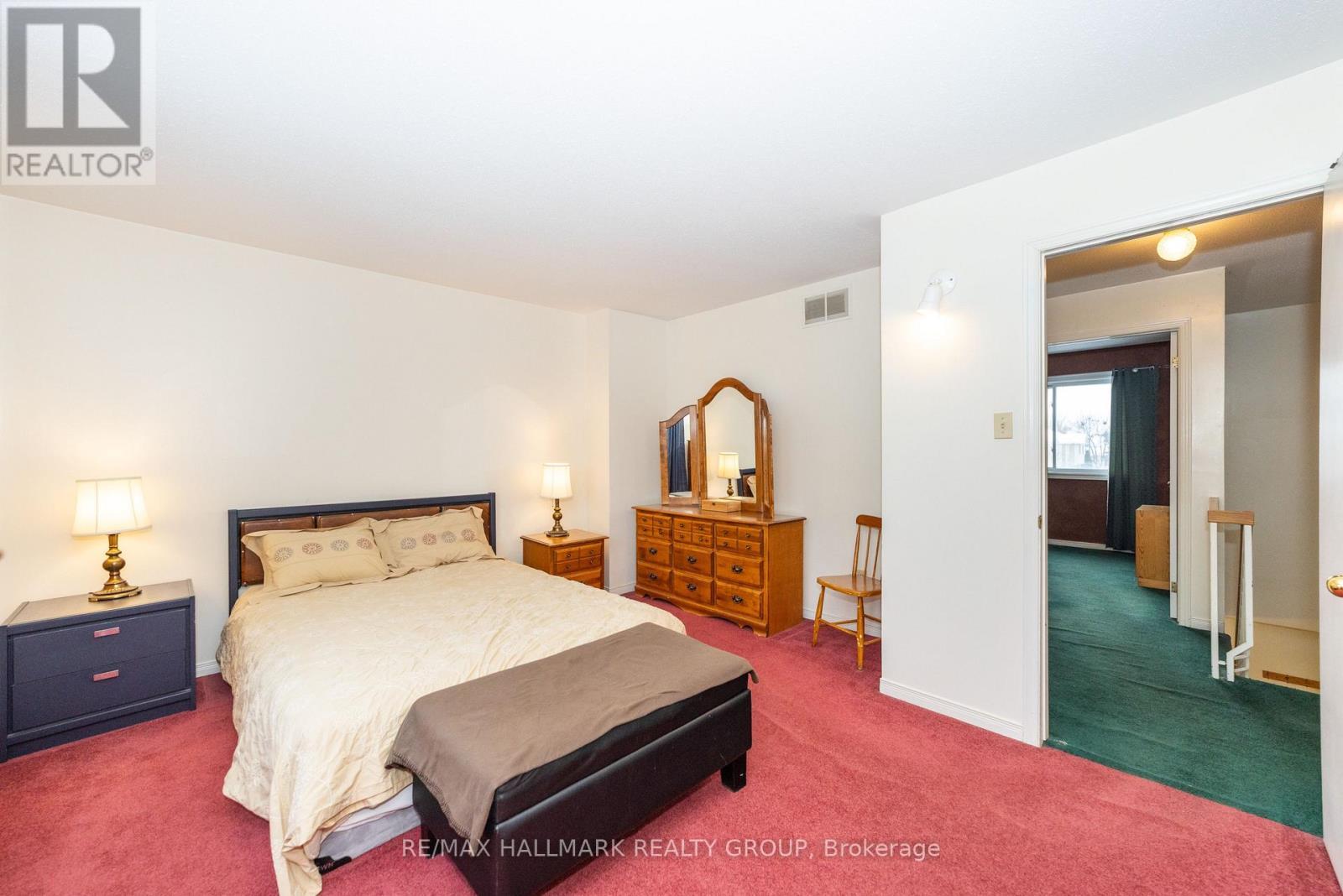 29 - 935 Cookshire Crescent, Ottawa, ON - Indoor Photo Showing Bedroom