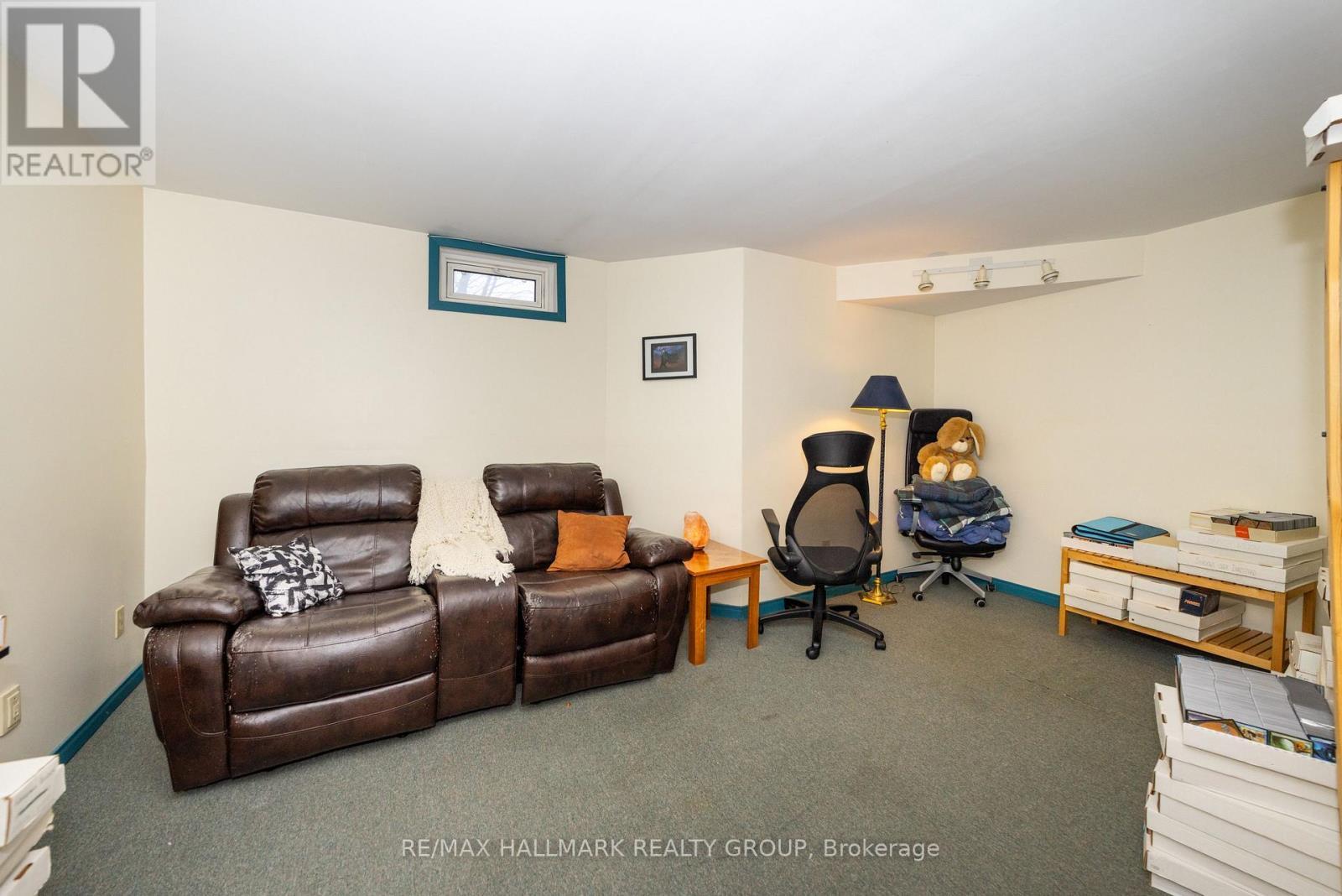 29 - 935 Cookshire Crescent, Ottawa, ON - Indoor