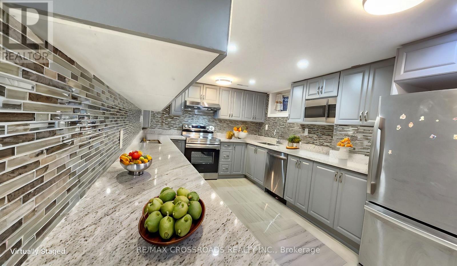 Bsmt - 20 Massie Street, Toronto, ON - Indoor Photo Showing Kitchen With Upgraded Kitchen