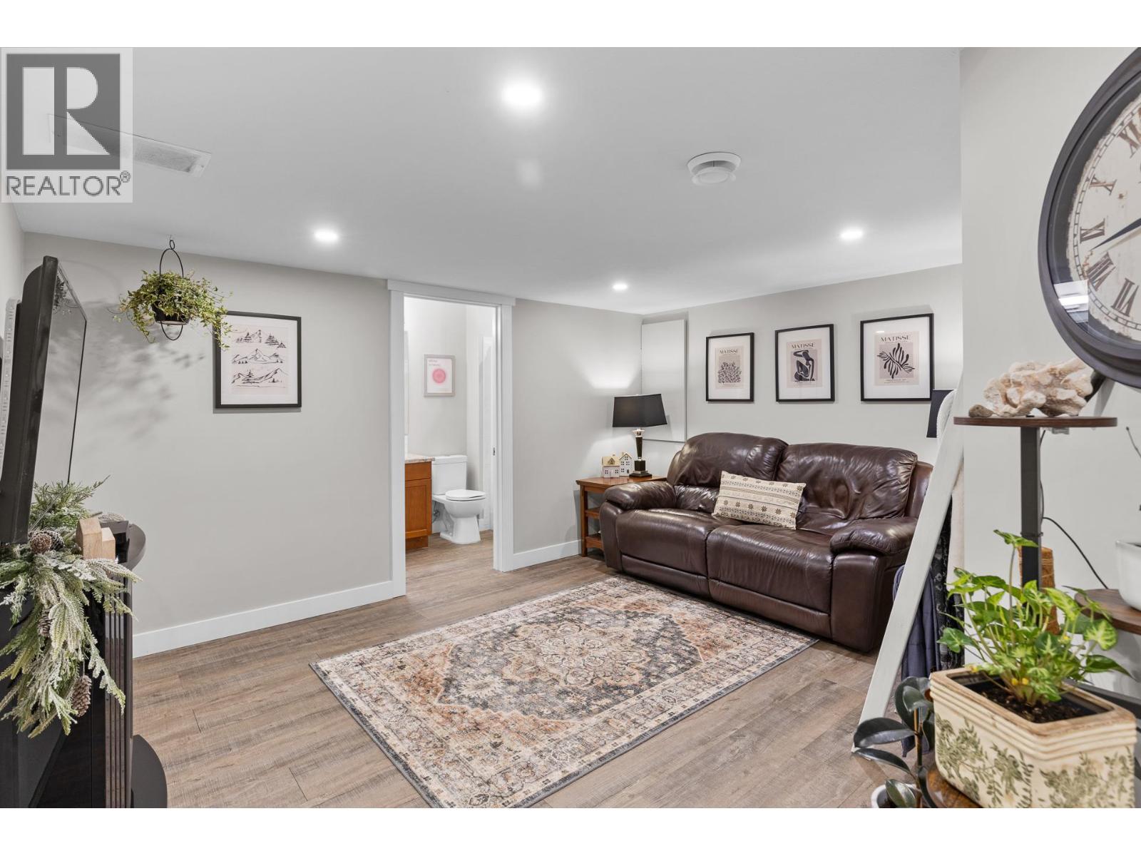 Suite living room - 13265 Apex Drive, Lake Country, BC - Indoor Photo Showing Other Room