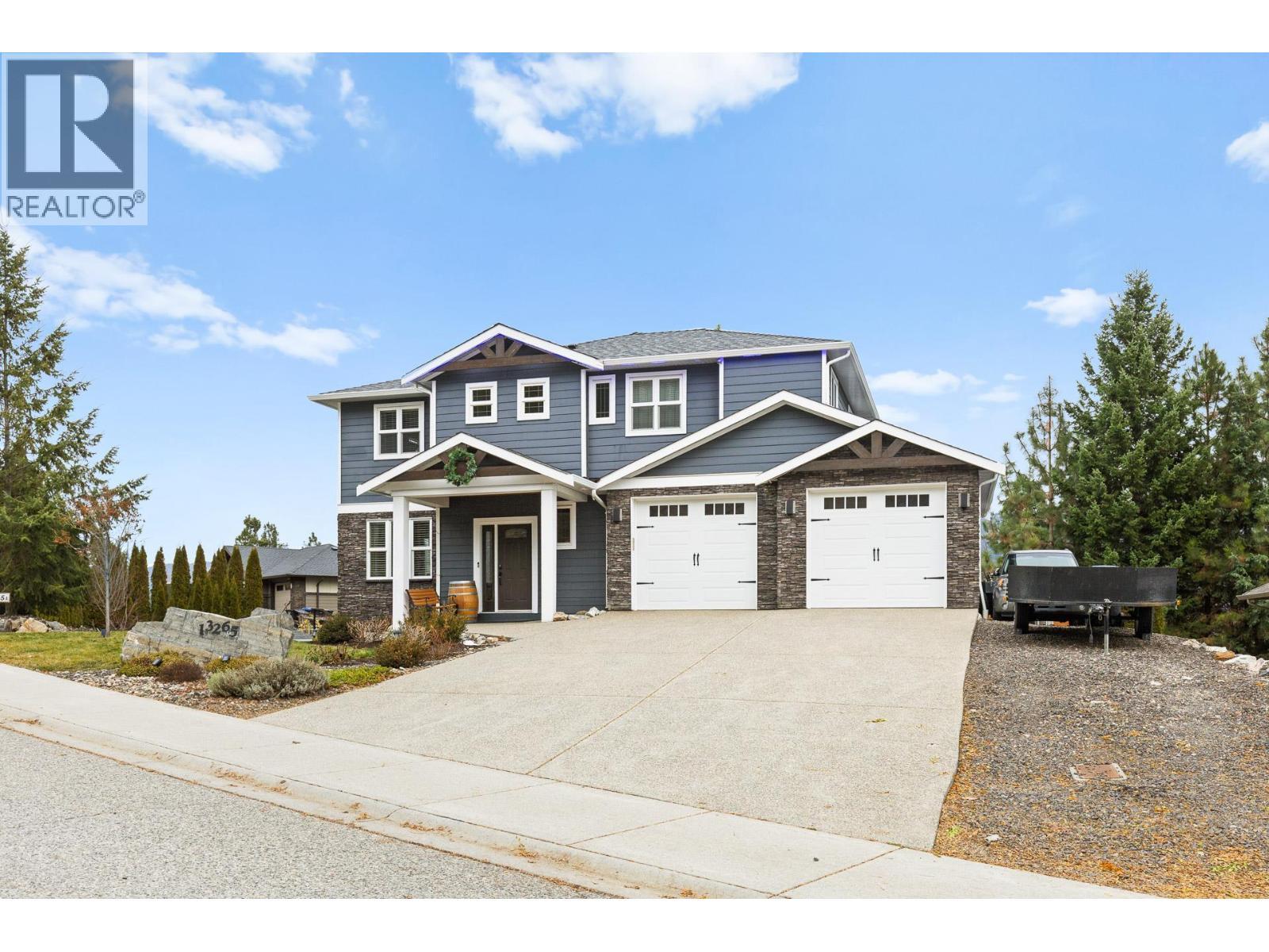 Plenty of parking - 13265 Apex Drive, Lake Country, BC - Outdoor With Facade