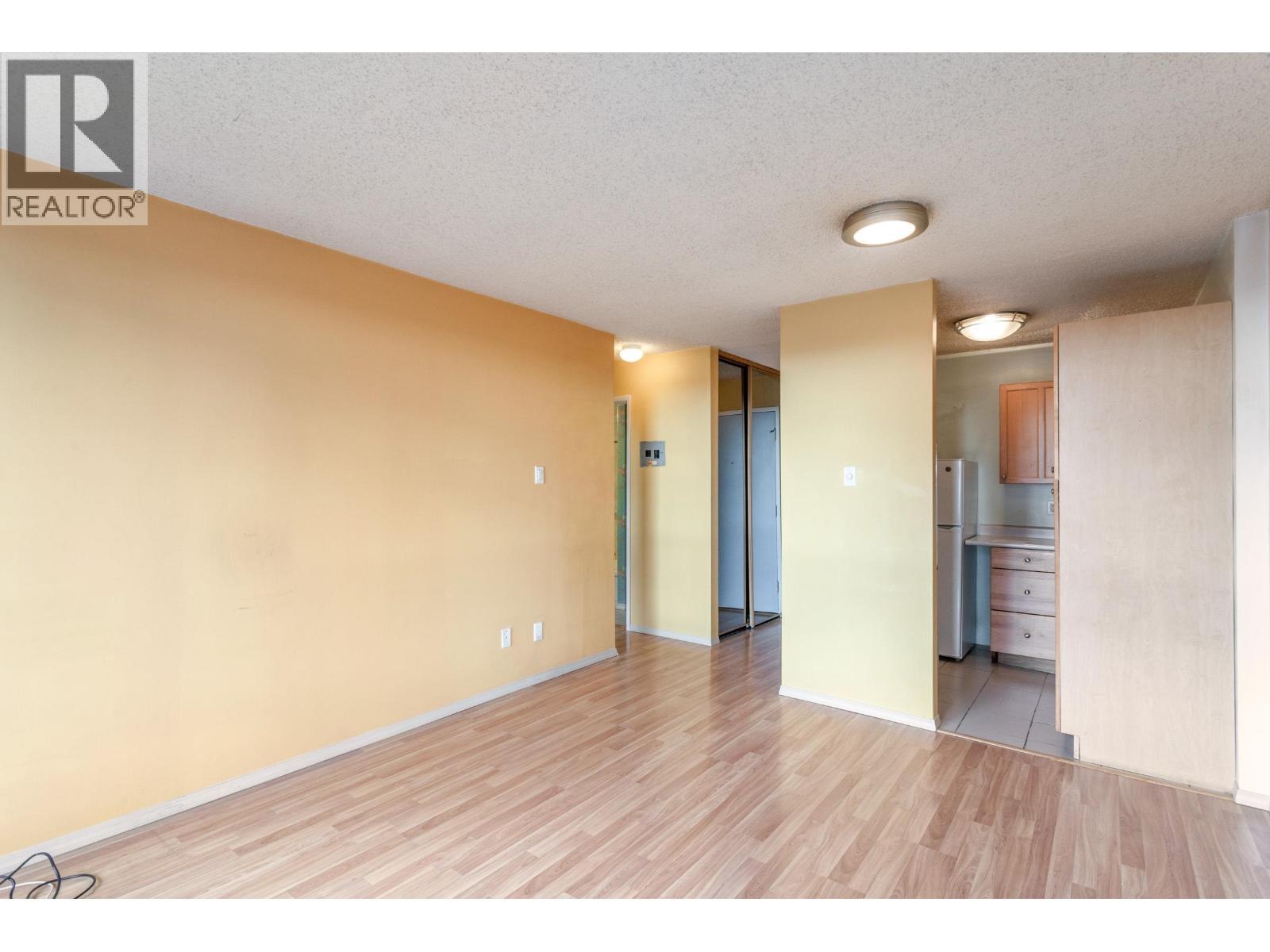 808 1146 Harwood Street, Vancouver, BC - Indoor Photo Showing Other Room
