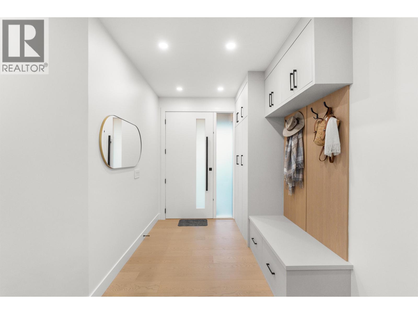 4810 42A Avenue, Delta, BC - Indoor Photo Showing Other Room