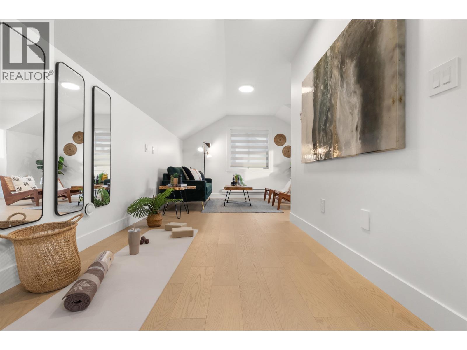 4810 42A Avenue, Delta, BC - Indoor Photo Showing Other Room