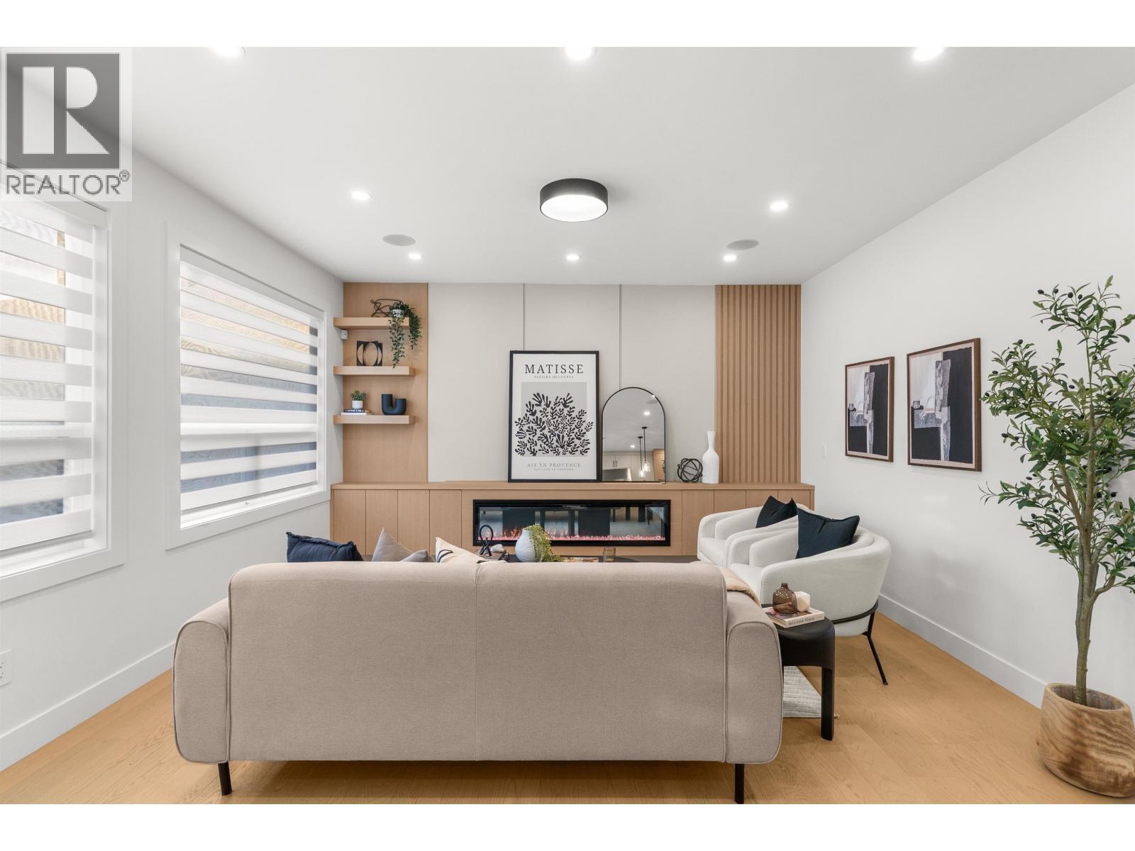 4810 42A Avenue, Delta, BC - Indoor