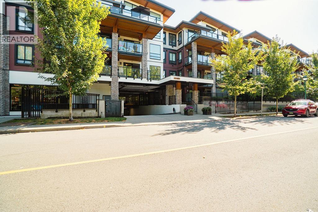 222 12460 191 Street, Pitt Meadows, BC - Outdoor With Facade