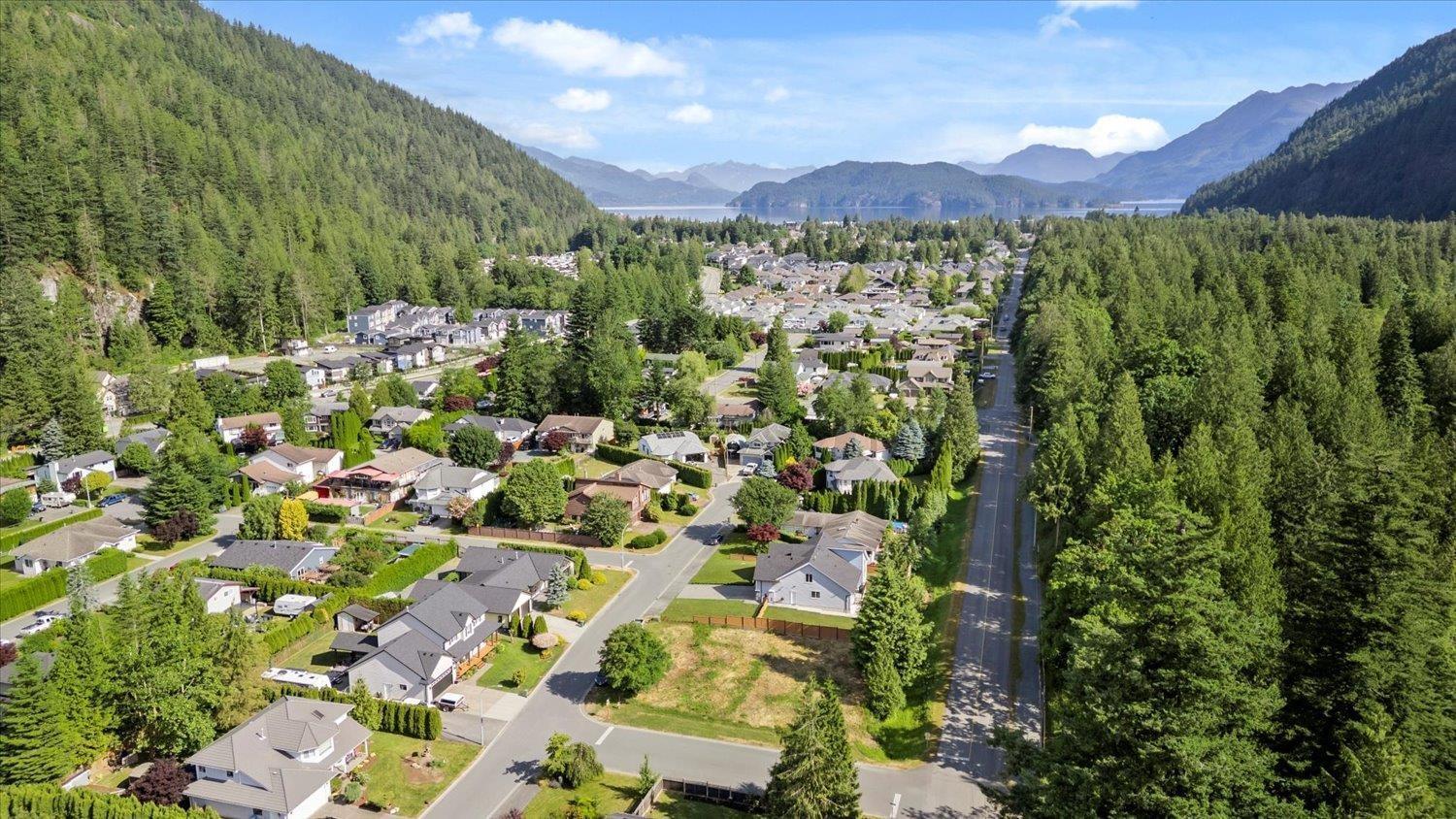 835 Myng Crescent|Harrison Hot Springs, Harrison Hot Springs, BC - Outdoor With View