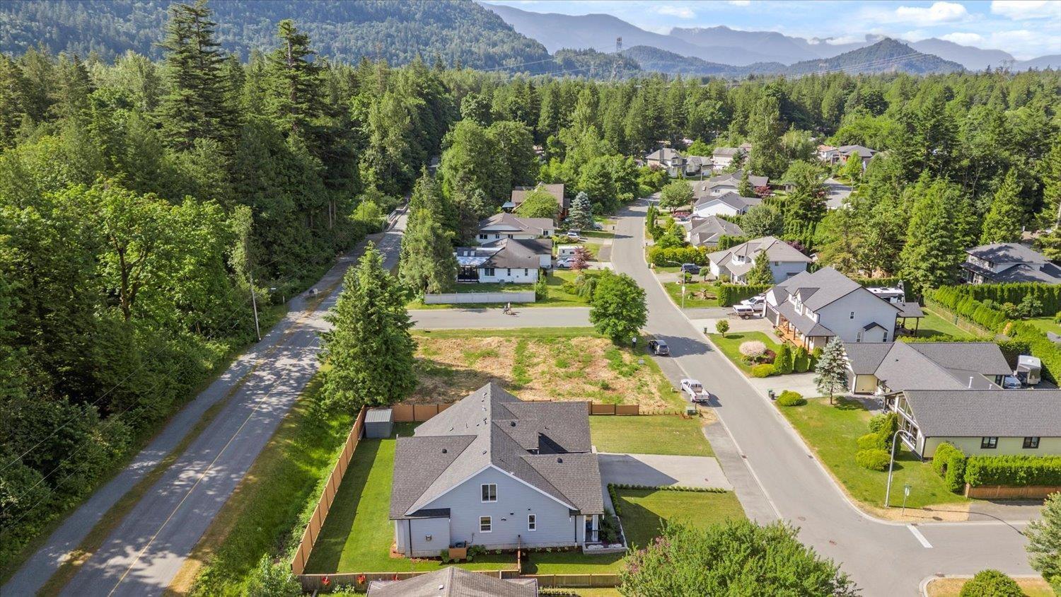 835 Myng Crescent|Harrison Hot Springs, Harrison Hot Springs, BC - Outdoor With View