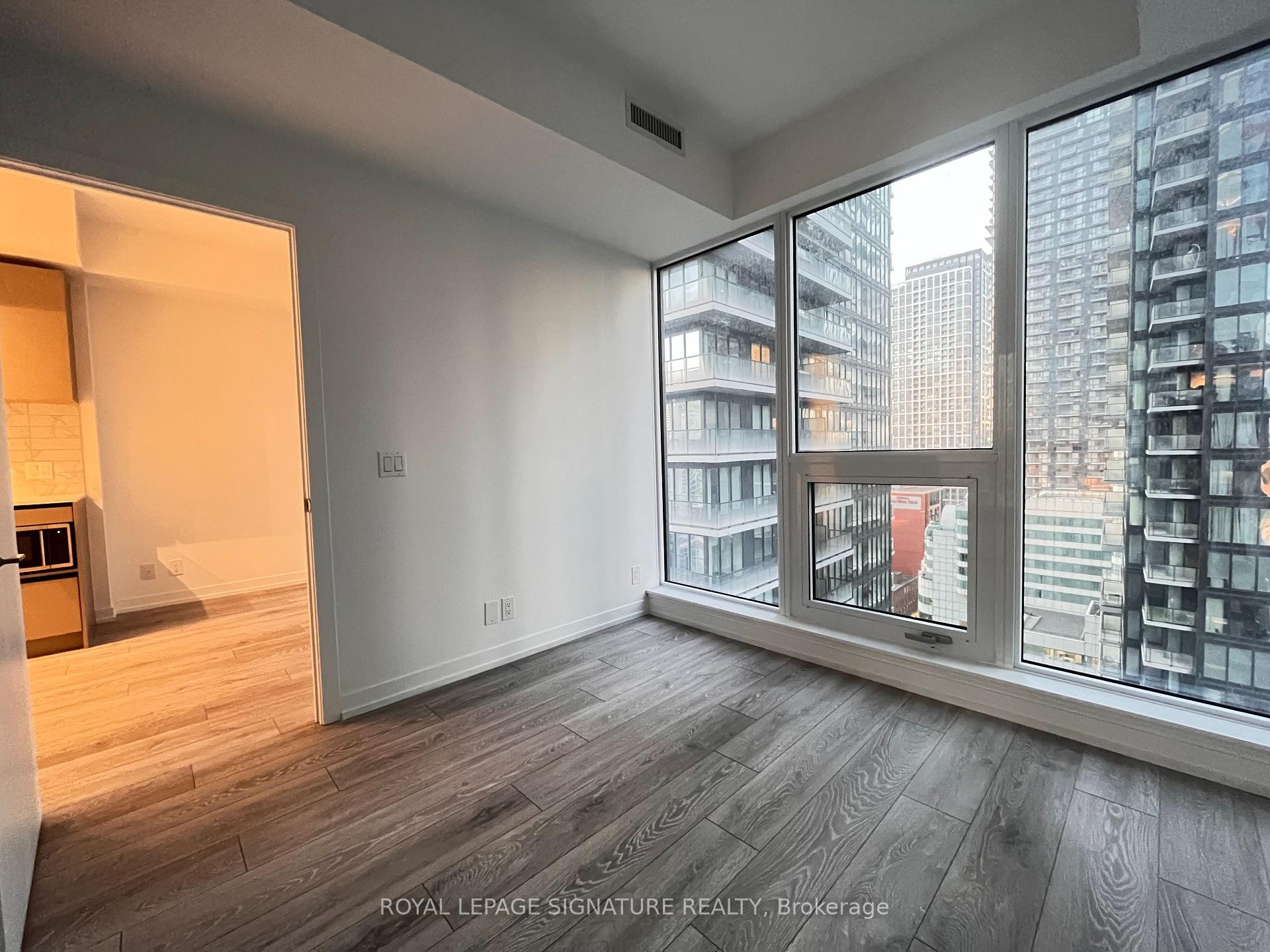 2508-55 Mercer Street, Toronto, ON - Indoor Photo Showing Other Room