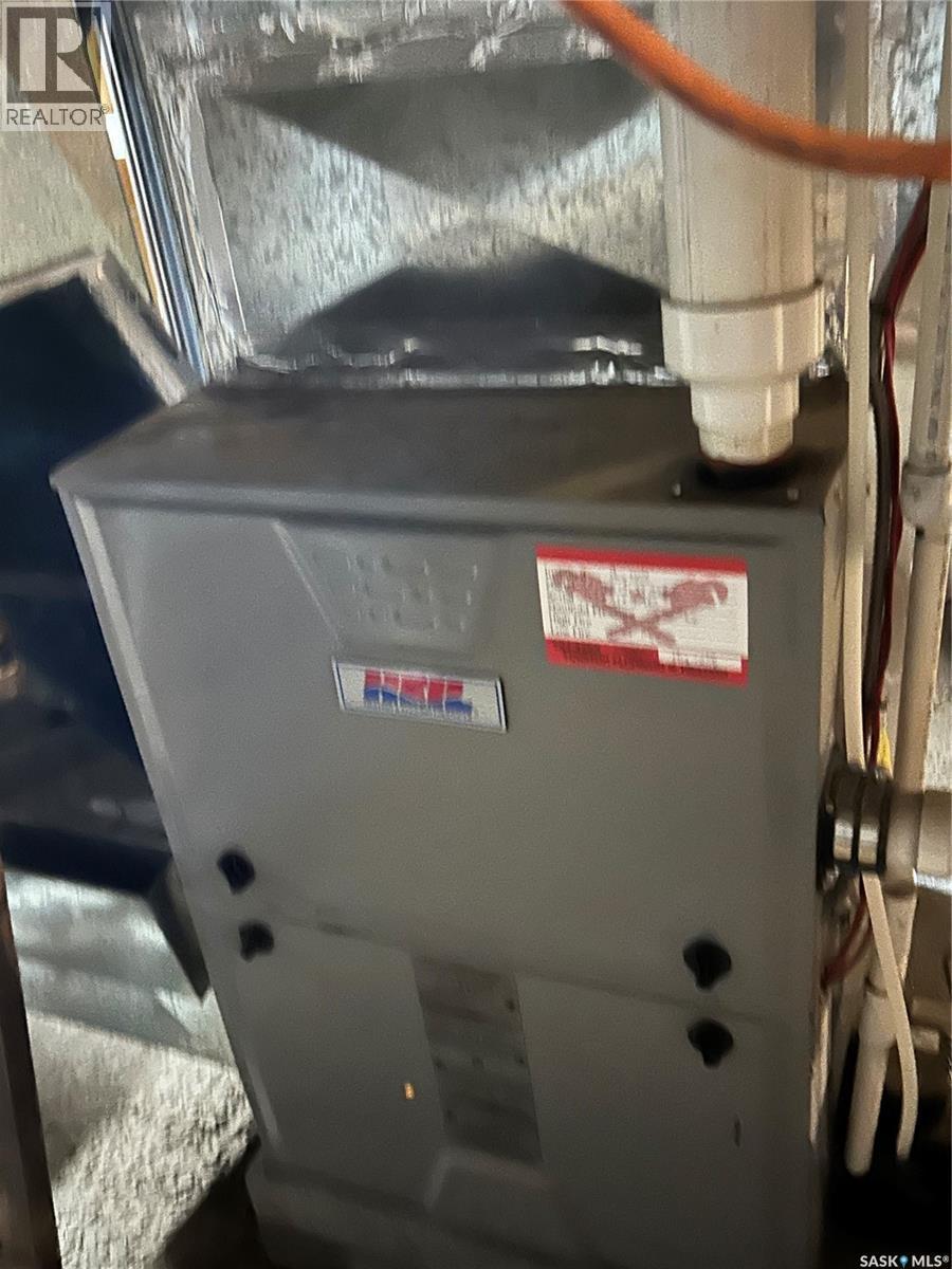 4 Main Street, Rhein, SK - Indoor Photo Showing Basement